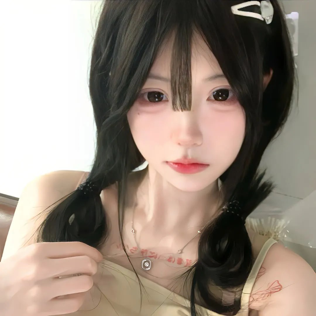拽妹黛薇儿第四季海报